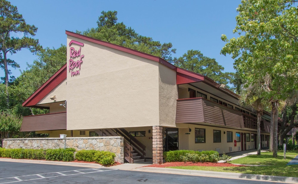 Red Roof Inn North Charleston Coliseum - photo 25