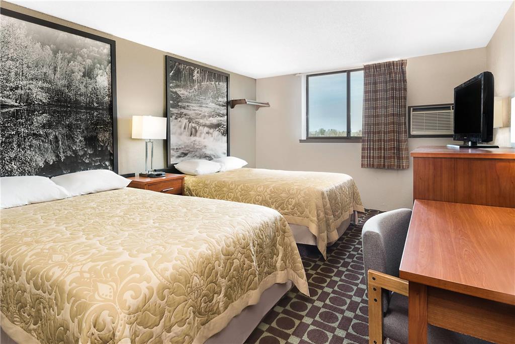 Super 8 by Wyndham Miles City - photo 21