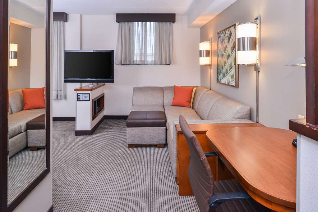 Hyatt Place Herndon Dulles Airport East - photo 6