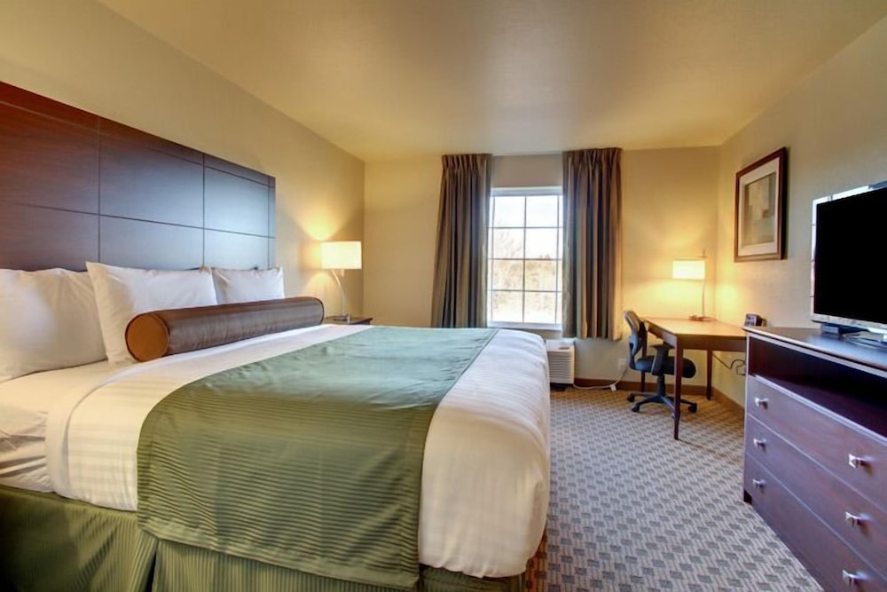 Cobblestone Inn & Suites Carrington - photo 15