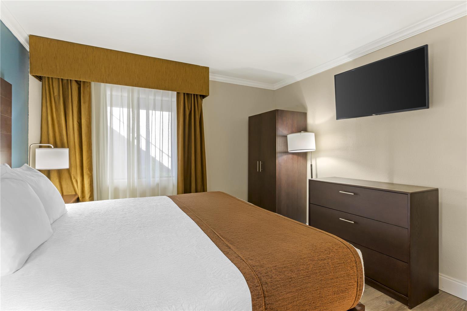 Best Western InnSuites Tucson Foothills Hotel & Suites - photo 54