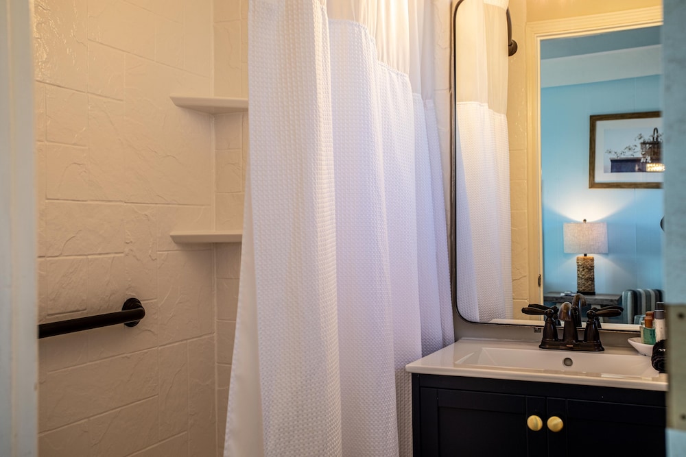 Beachfront Inn - photo 62