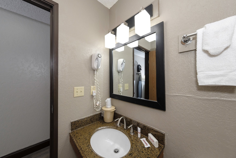 Red Roof Inn Culpeper - photo 27