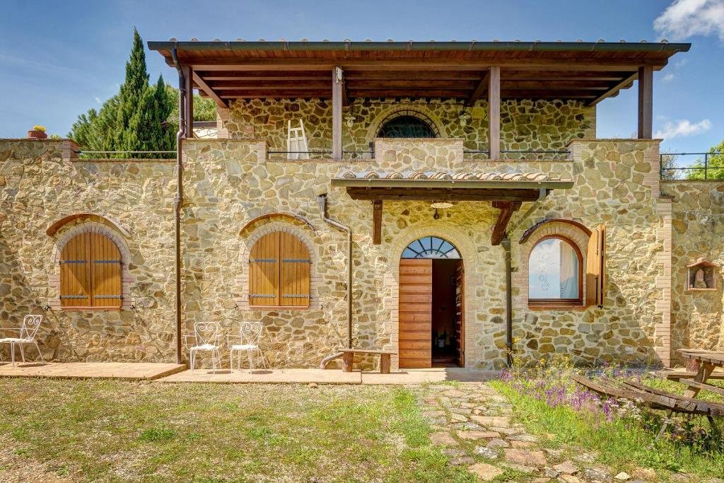 Villa Il Tollino — 4-Star Luxury Hotel in Sinalunga, Italy
