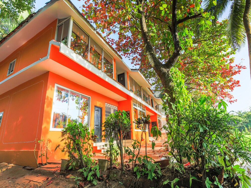 OYO 16582 Oshin Holiday Care — hotel in Benaulim