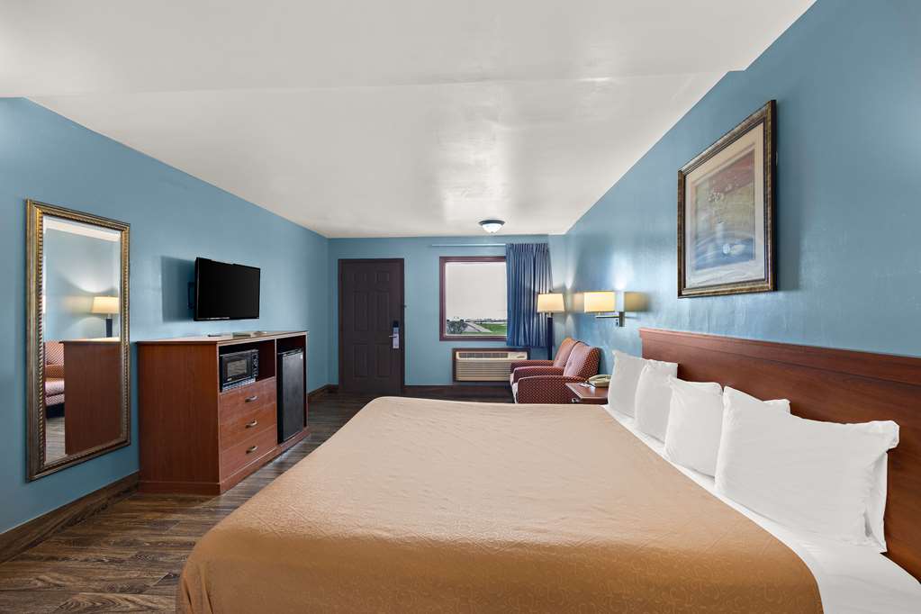 Americas Best Value Inn Celina - photo 16