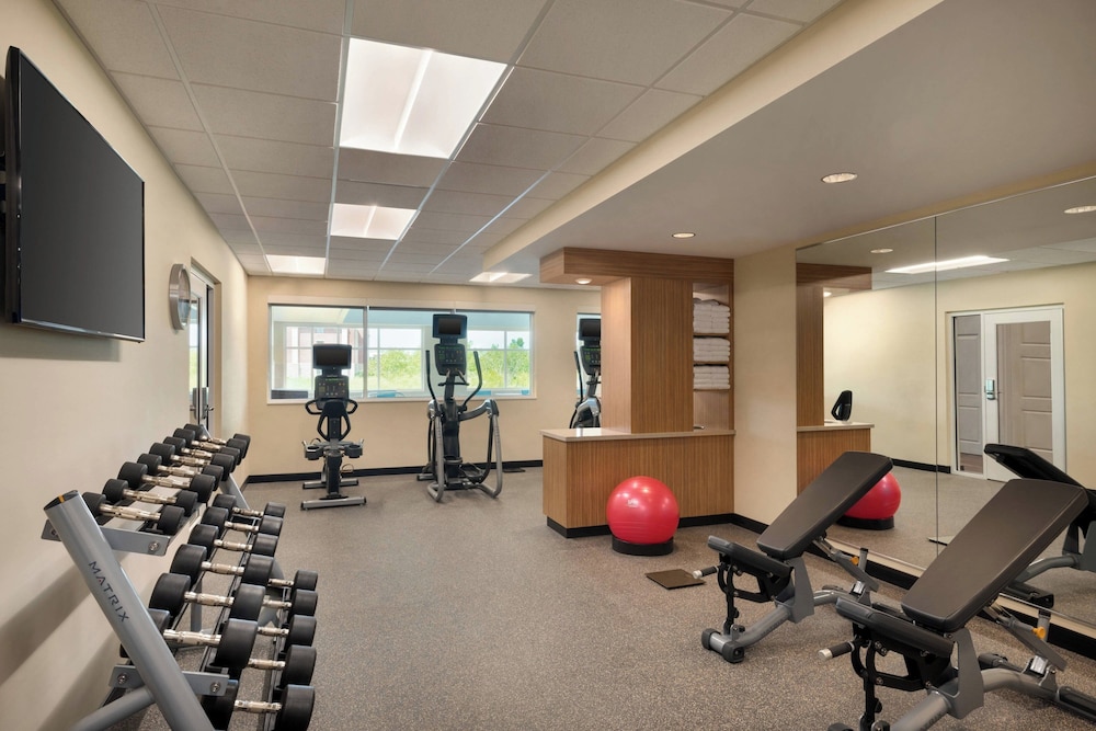 TownePlace Suites by Marriott Milwaukee Grafton - photo 11