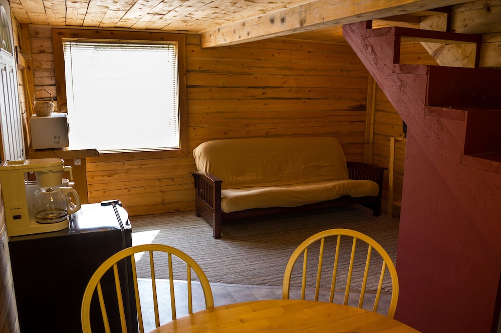Midnight Sun Log Cabins - photo 48