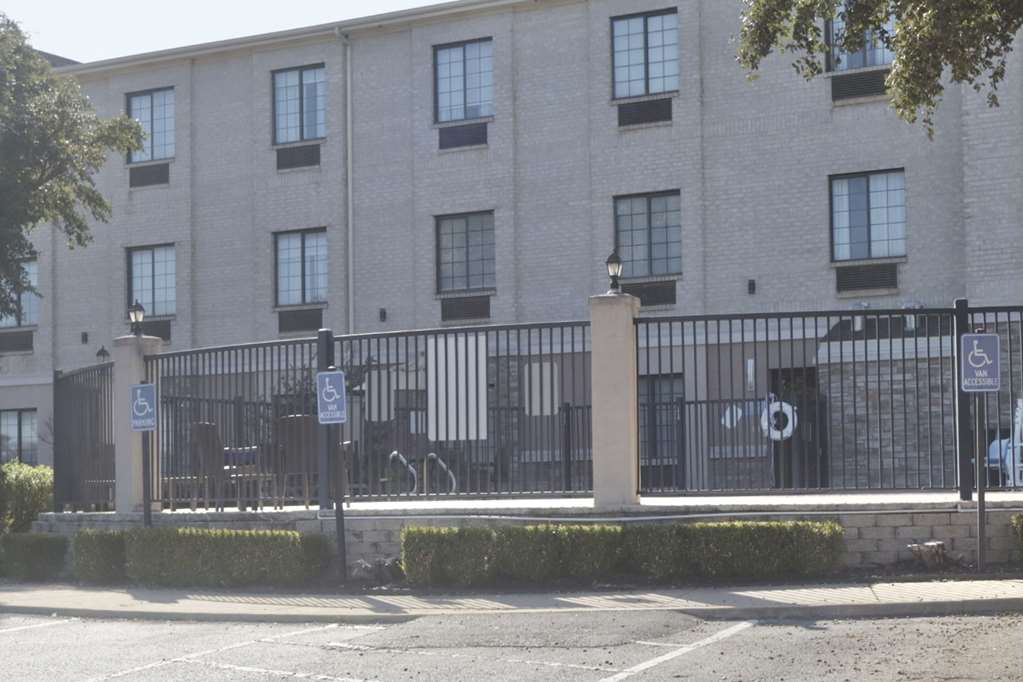 Comfort Inn & Suites Burnet - photo 4