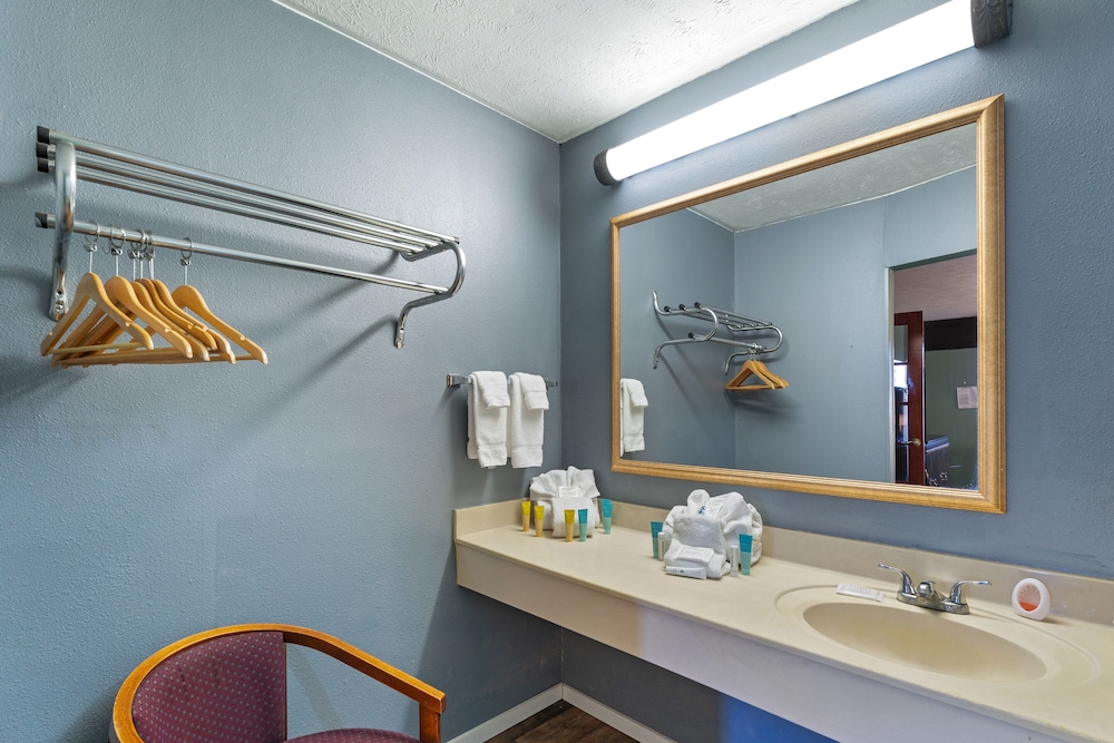 Travelodge Inn and Suites by Wyndham Historic Area - photo 15