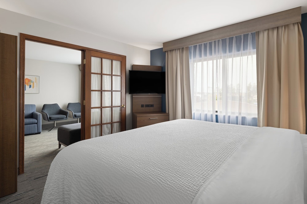 Holiday Inn Express Sheboygan Kohler by IHG - photo 18
