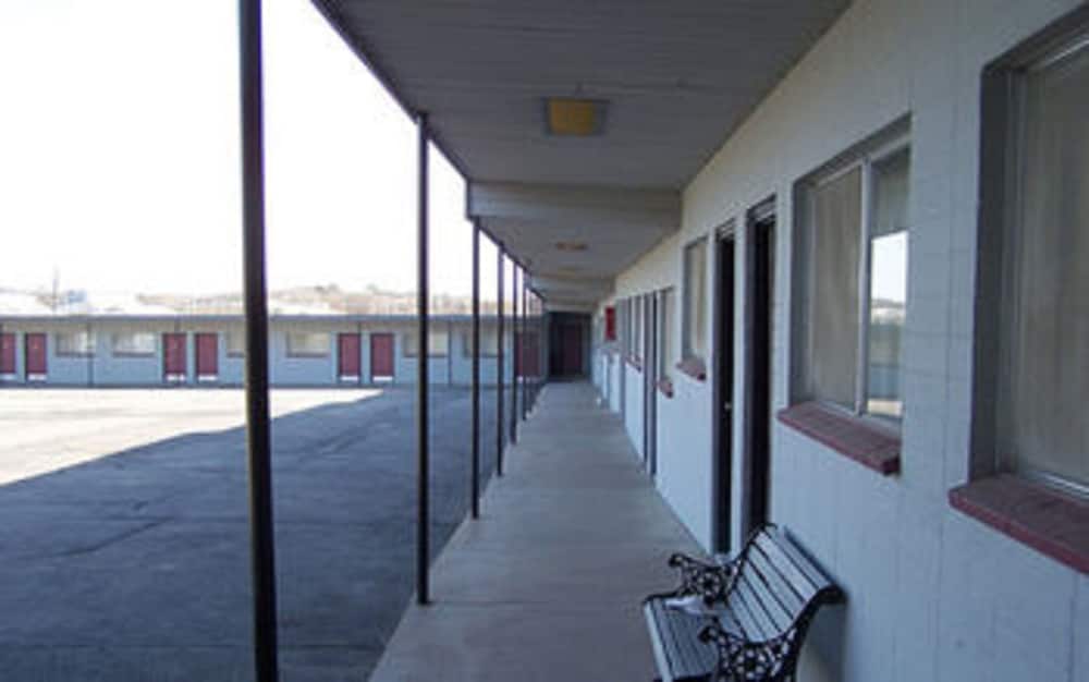 Washington Motel - photo 23