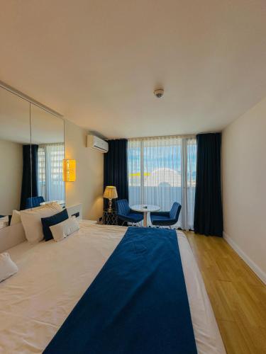 Seaside vip Hotel