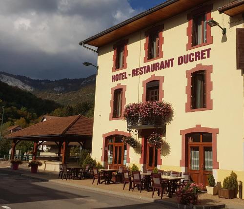 Ho Tel Ducret - carbon neutral hotel in Unknown City
