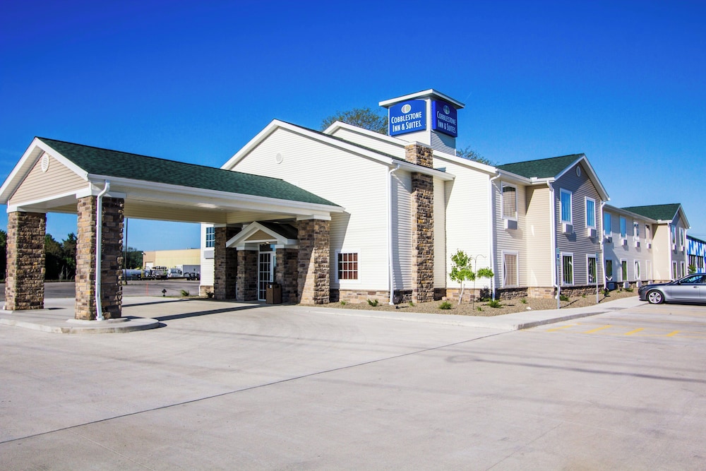 Cobblestone Inn & Suites Corry - carbon neutral hotel in Corry