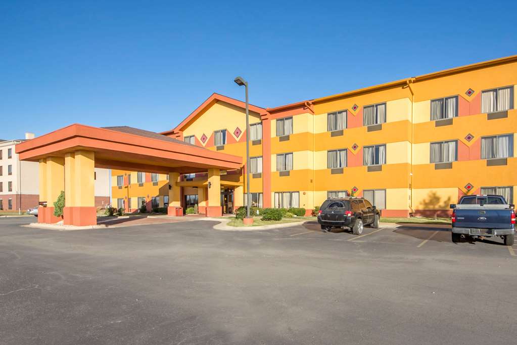 Quality Inn & Suites Pryor - featured photo