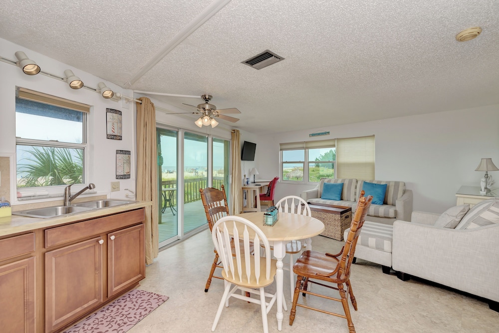 Anna Maria Island Beach Happy direct Beach Front 1br 1br - photo 24