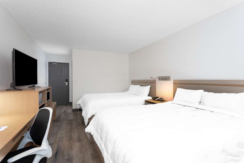 Travelodge by Wyndham Elkhart - photo 21