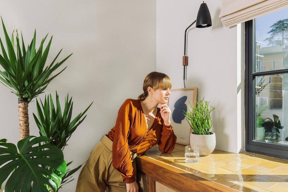 Silver Lake Pool & Inn - photo 2