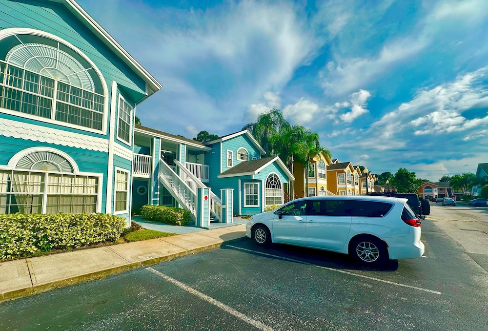 Grand Villas of Island 3BR Condo near Disney Parks and Universal