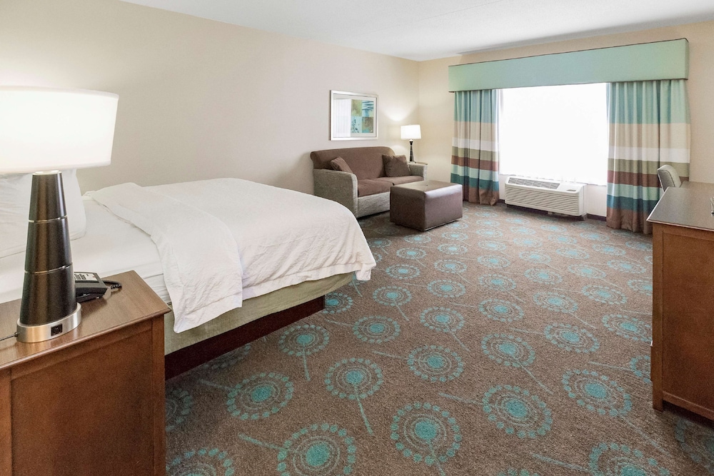 Hampton Inn Pittsburgh Bridgeville - photo 20