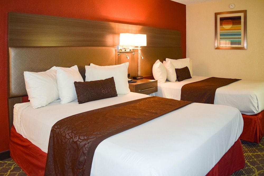 American Inn & Suites West Memphis I 40 I 55 - photo 11