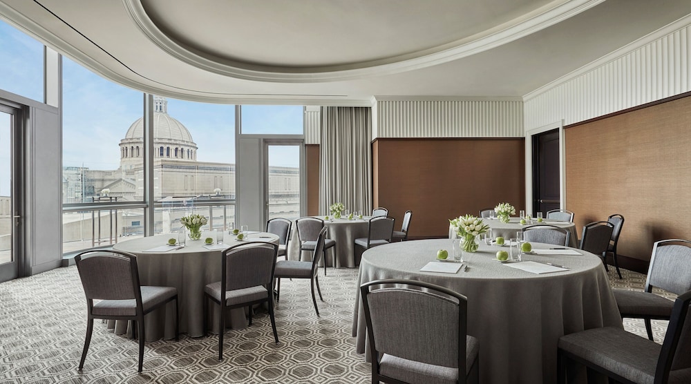 Four Seasons Hotel One Dalton Street Boston - photo 95