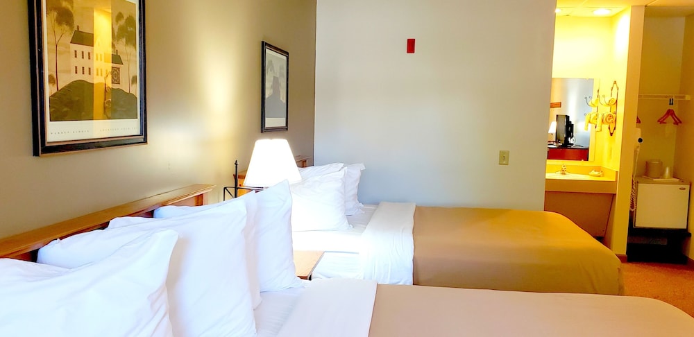 Lodging on the Square - photo 25