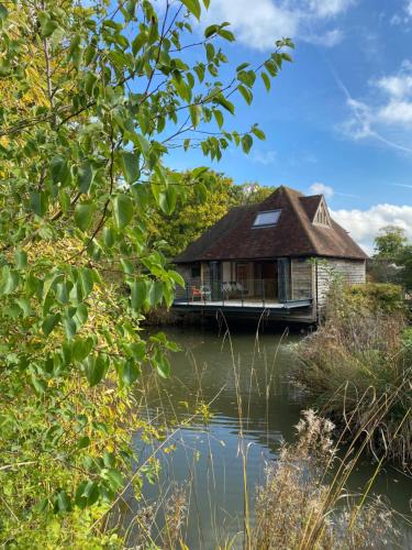 Weavers Rest — hotel in Biddenden