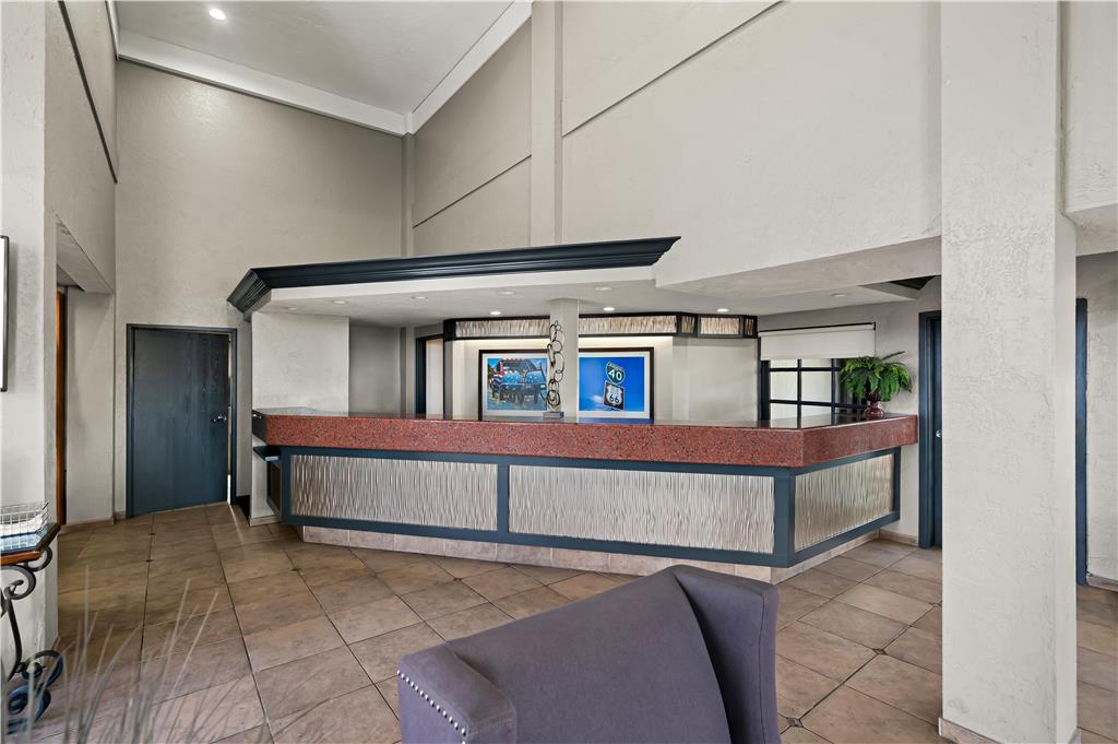 Best Western Desert Villa Inn - photo 3