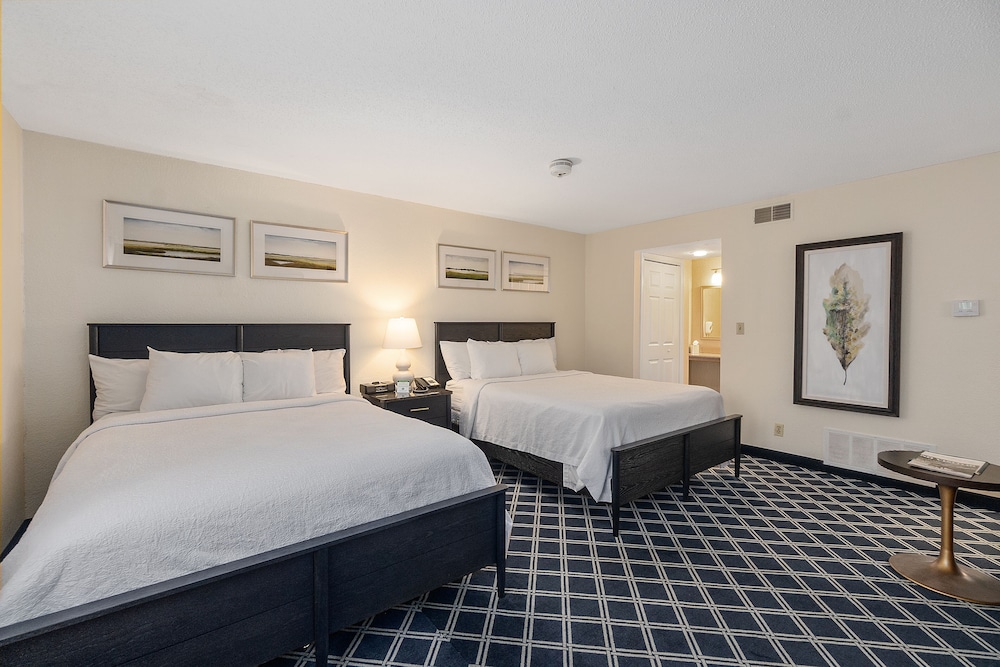 Residences at Daniel Webster - photo 7