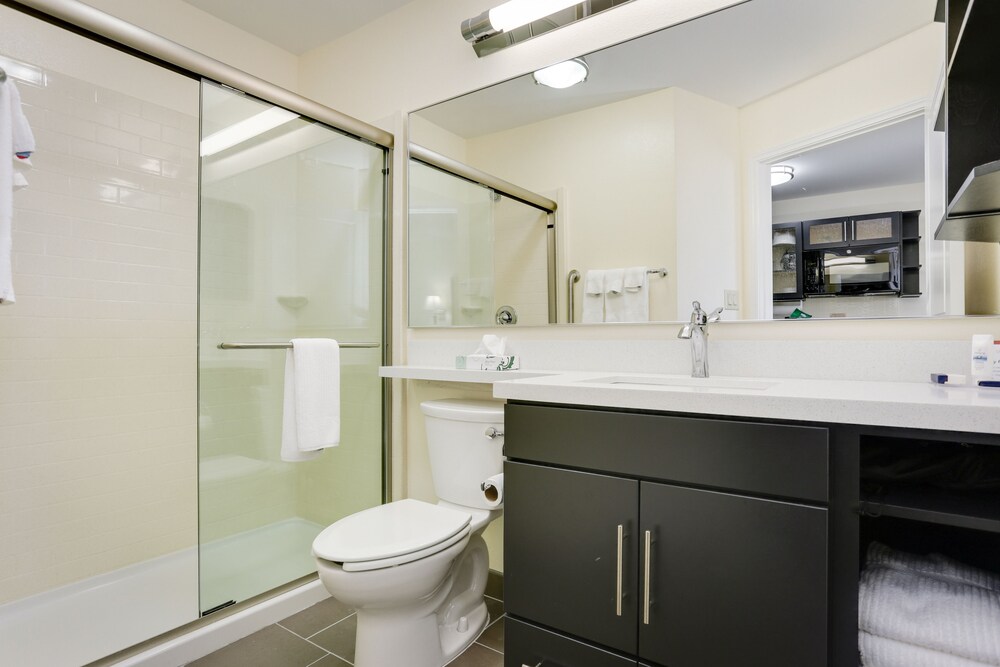Candlewood Suites College Station At University by IHG - photo 31