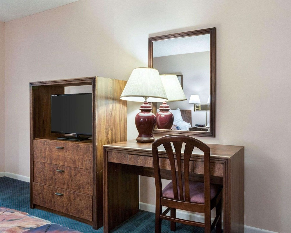 Rodeway Inn Jasper - photo 11