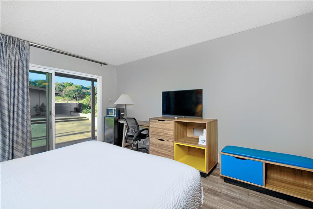 Days Inn by Wyndham Novato San Francisco - photo 38