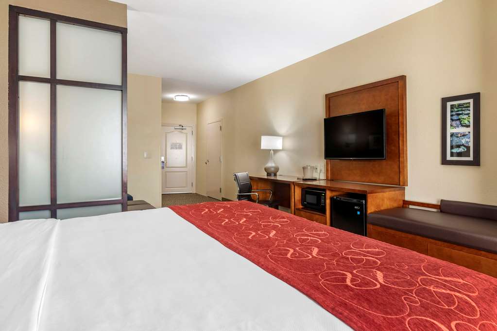 Comfort Suites Florence I 95 - photo 13