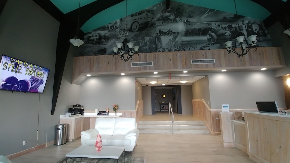 The Maverick Resort - photo 2