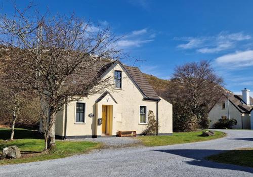 Rest and Recharge at 12 Clifden Glen in Clifden, Republic of Ireland