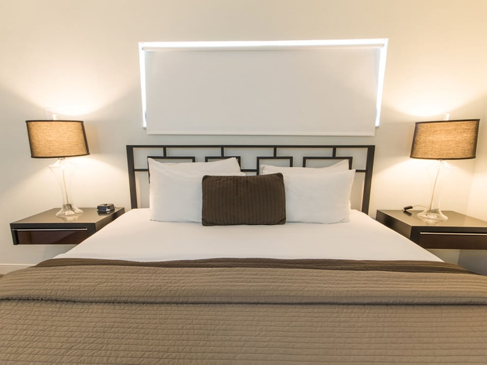Hibiscus Suites Gateway to Siesta Key - photo 8