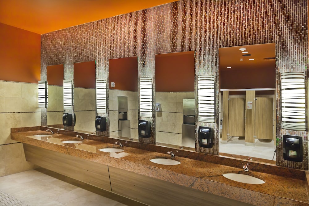 Shoshone Rose Casino & Hotel - photo 12