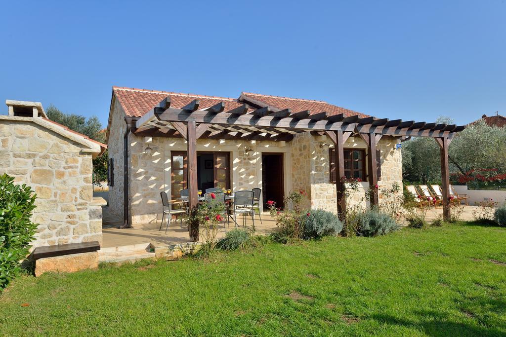 Holiday Home Sandra — 4-Star Luxury Hotel in Sukosan, Croatia