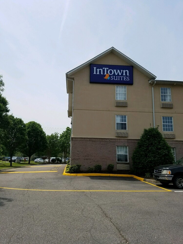 Savannah Suites Chesapeake - photo 24