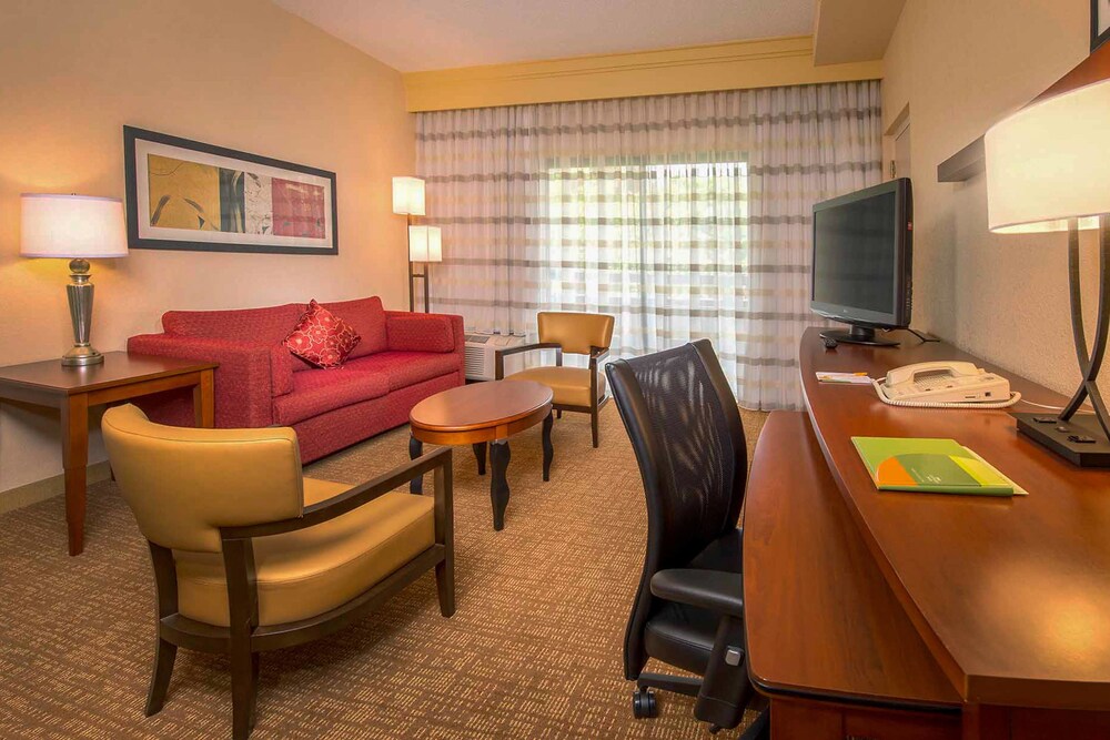 Courtyard by Marriott Rockville - photo 6