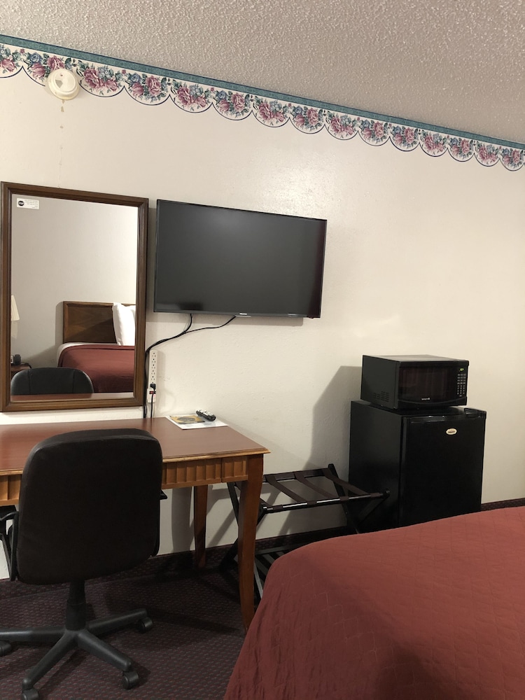 Rexdale Inn - photo 13