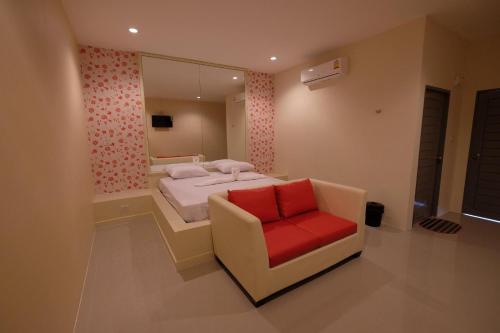 CheckInn Kan Resort Kanchanaburi - carbon neutral hotel in Kanchanaburi
