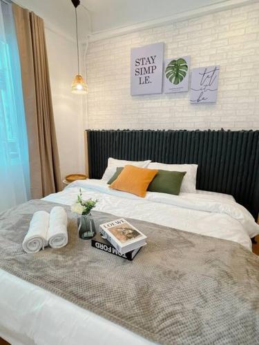 Entire floor Decorated cozy home near Grand Palace
