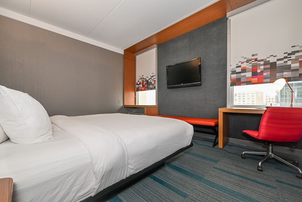 Aloft Charlotte City Center - photo 13