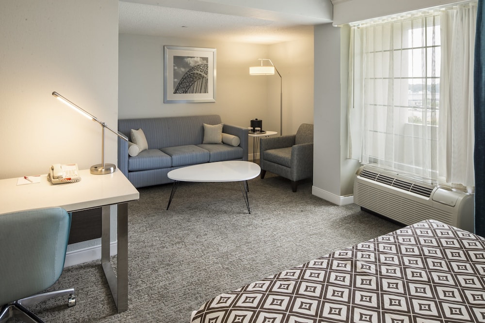 Crowne Plaza Suites Pittsburgh South by IHG - photo 21