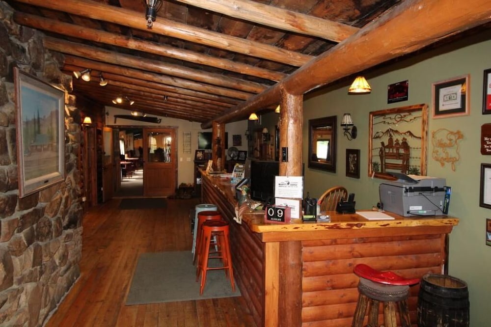 The Historic Wapiti Lodge - photo 153
