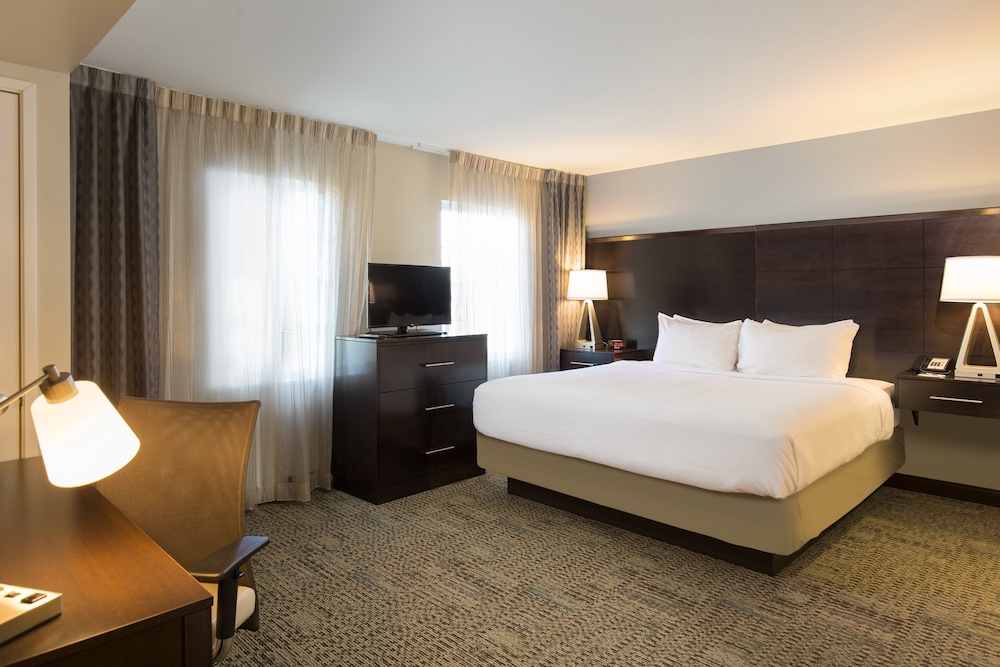 Staybridge Suites Corona South by IHG - photo 11