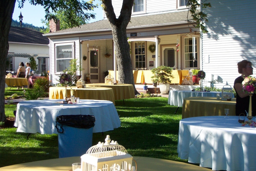 Bybee's Historic Inn - photo 85